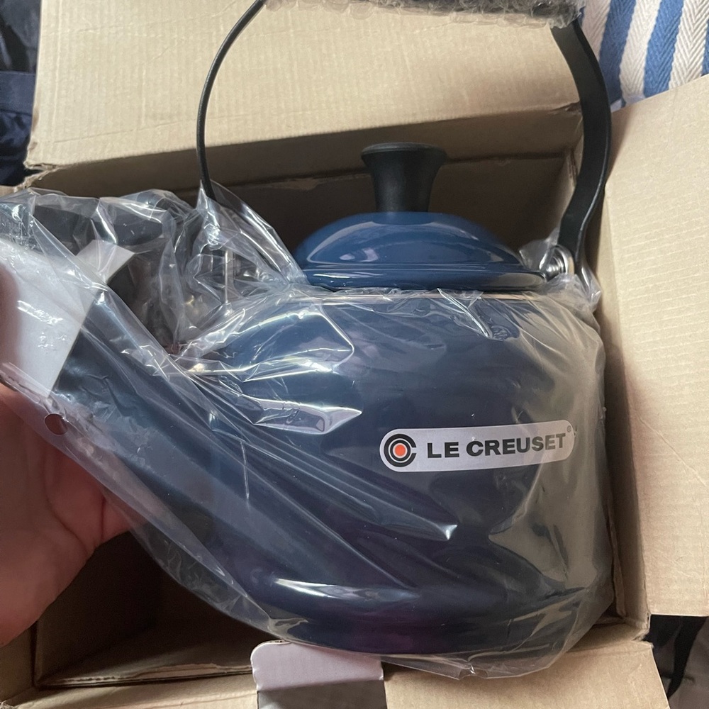 Le Creuset Indigo Teapot